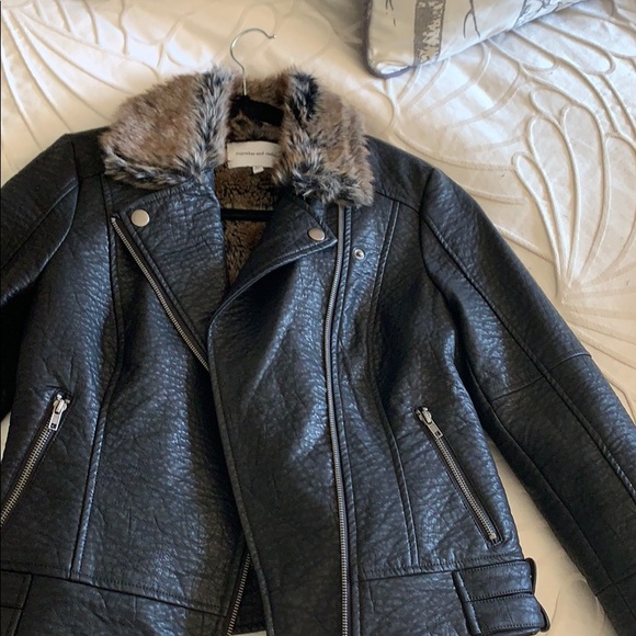 Jacket - Picture 3 of 6